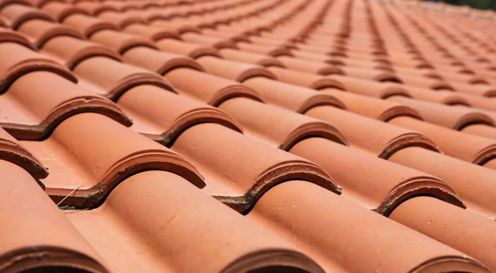 What a Tile Re-Felt Costs in West Los Angeles — What Changed This Year